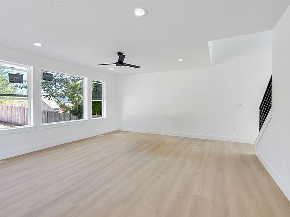 3rd image of 3128 W Westcove Dr