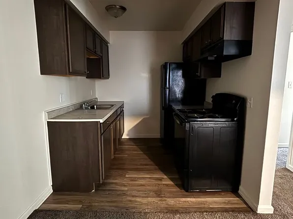 E(2) Building, 20481 Fleming Ave Unit E-12, Detroit, MI 48234