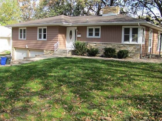 1st image of 1400 Parkwood Dr SE