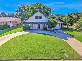 925 Greenbriar Ln, Richardson, TX 75080