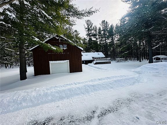 3rd image of 32702 Town Springs Rd