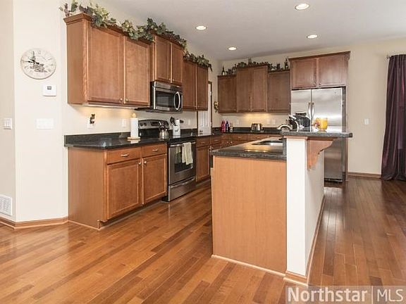 5th image of 4827 124th Ln NE
