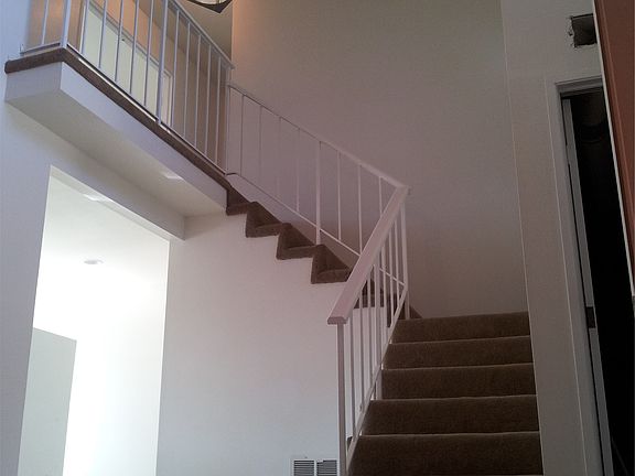 2nd image of 915 W Adams Ave
