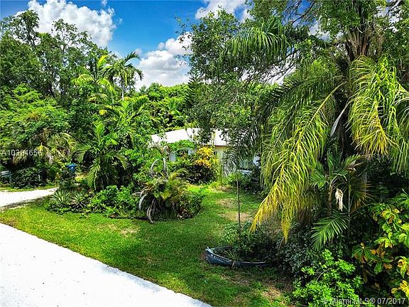 2nd image of 5761 SW 82nd St