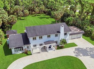 130 1st St NW, Naples, FL 34120
