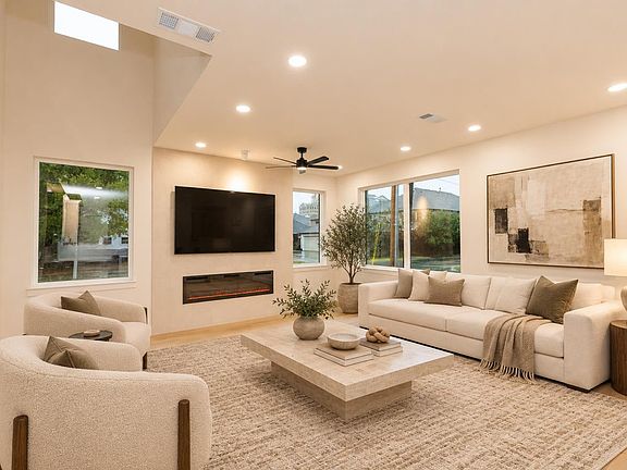 3rd image of 2350 Douglas Ave #4235