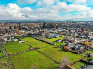 2621 Merriman Rd #3000, Medford, OR 97501