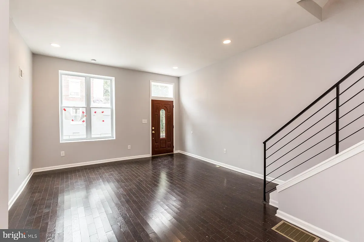 Building Photo - 1626 N 25th St