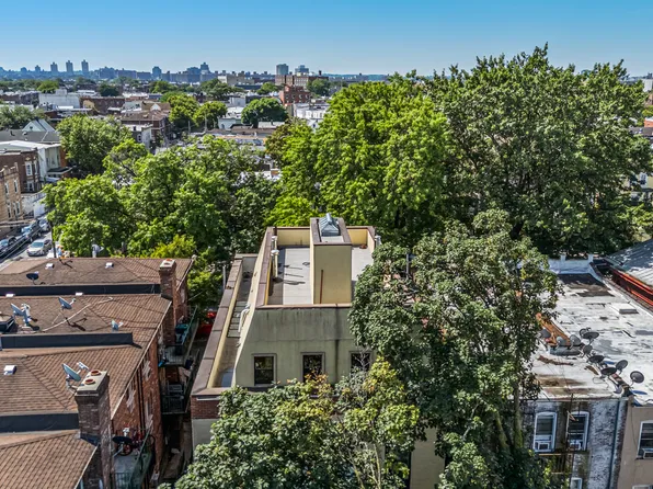 100-15 34th Avenue image 3 of 31