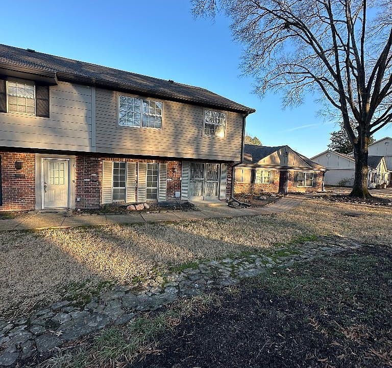 1st image of 1703 Hobbits Glen Dr
