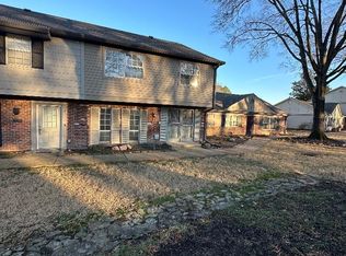 1703 Hobbits Glen Dr, Germantown, TN 38138