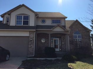 7053 Village Oaks Dr, Avon, IN 46123