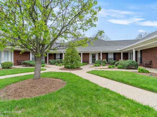 10033 Chenoweth Vista Way, Louisville, KY 40299