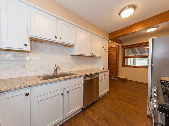 2nd image of 5192 Lynd Ave