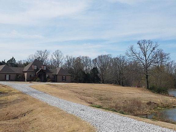 4th image of 255 Coleburn Dr