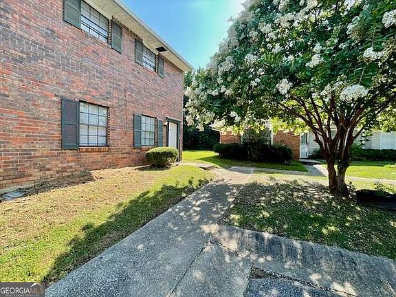 2nd image of 6354 Shannon Pkwy Unit 32F