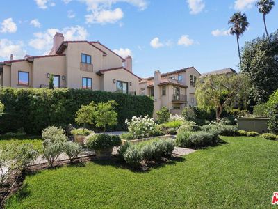 823 S Bundy Dr APT 108, Los Angeles, CA, 90049
