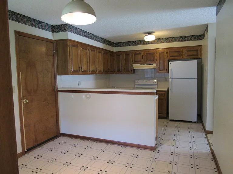 11953 Goodman St — Photo 5