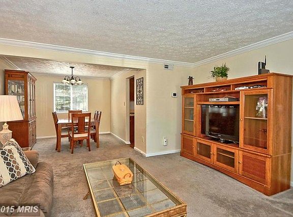 4th image of 9837 Fairmont Ave