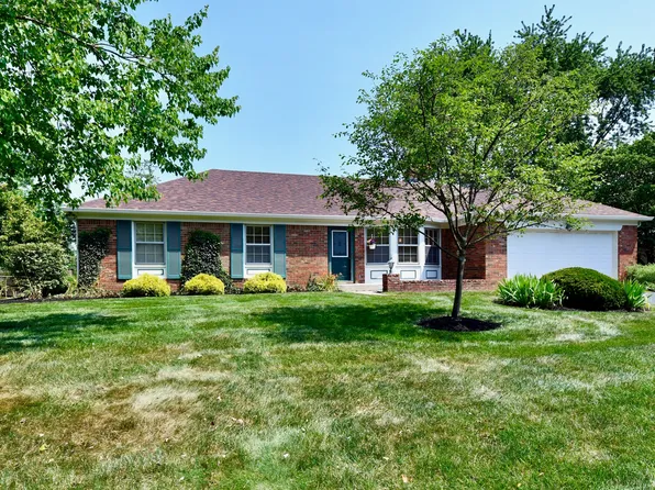 8340 Los Robles Rd, Fishers, IN 46038