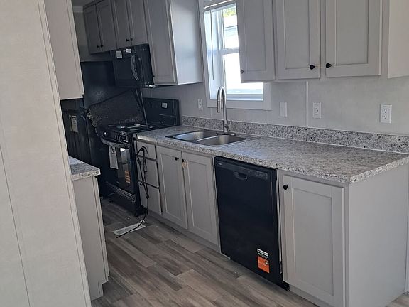 3rd image of 701 State St Lot 4