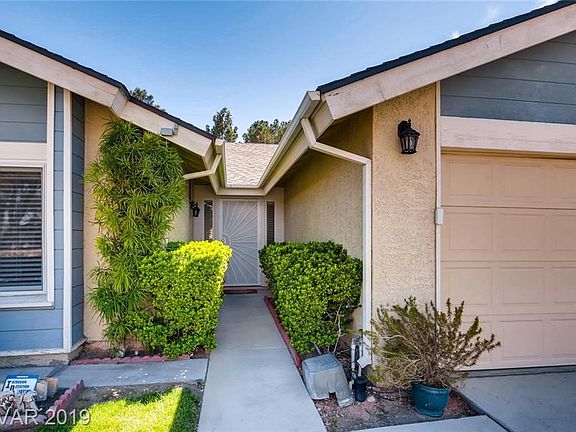 3rd image of 7039 Paddington Way