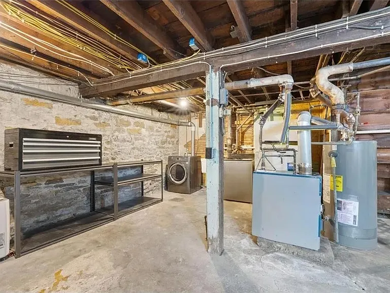 2704 Aldrich Ave S #2 — Photo 18