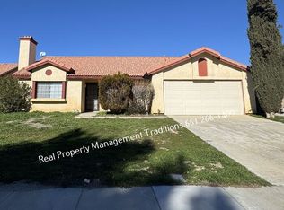 3307 Stella Ave, Rosamond, CA 93560