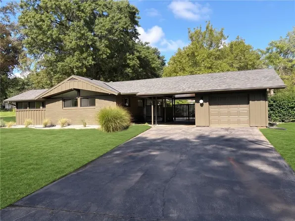7725 Lamar Ave, Prairie Village, KS 66208