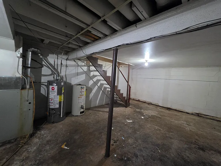 342 E Park Ave — Photo 15