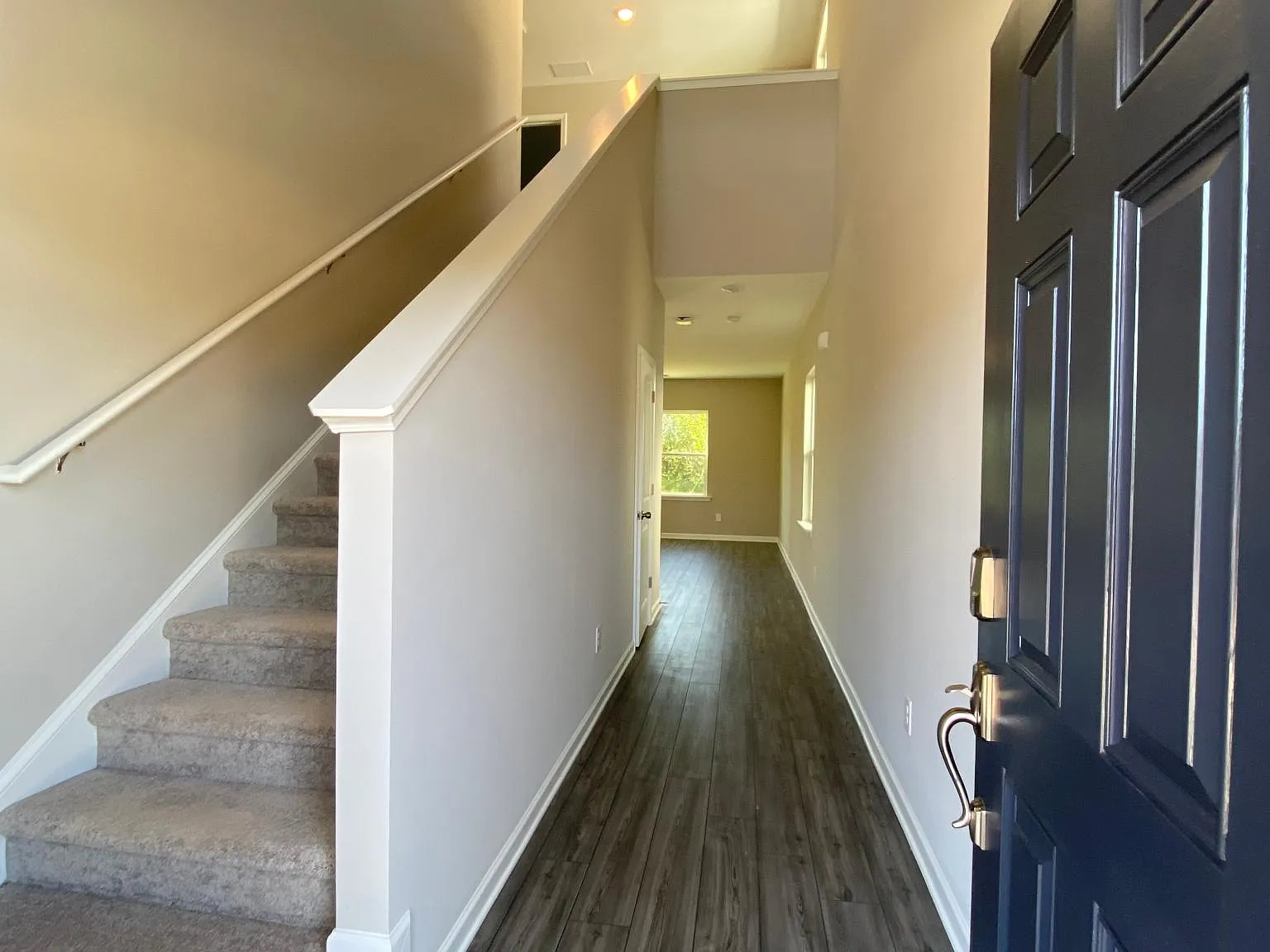 4 bed, 1850 sqft, $2,250 — Photo 2