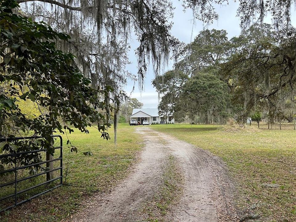 1st image of 2445 Pandora Ln