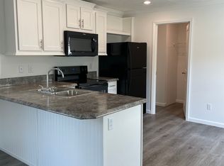 1 Luna Ln, Brunswick, ME 04011