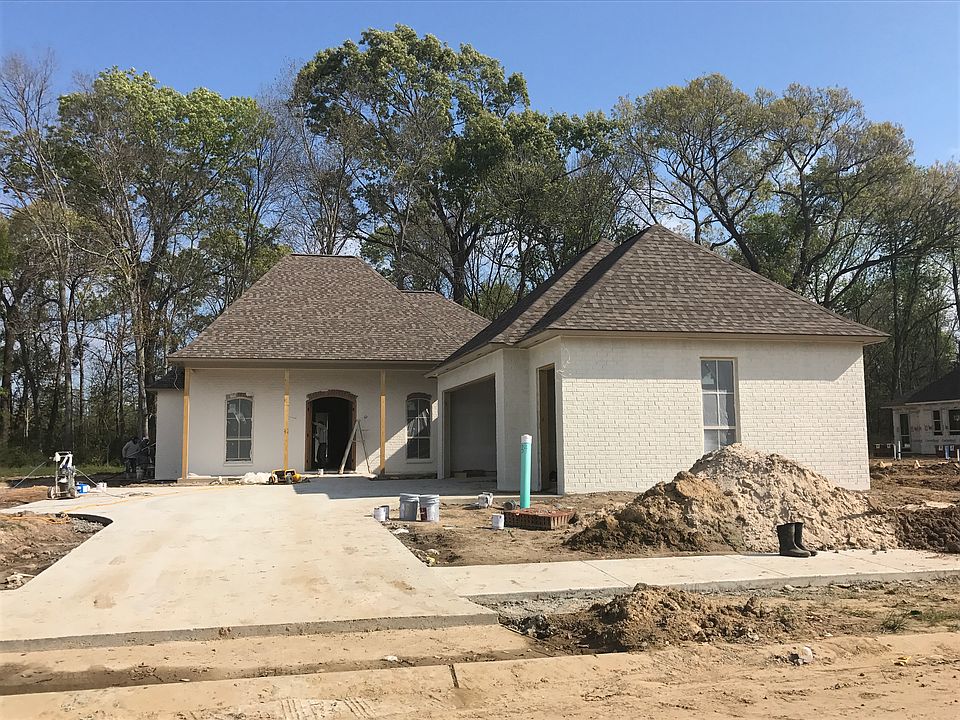 1st image of 37326 Cypress Hollow Ave