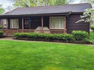 2079 Uniondale Dr, Stow, OH 44224