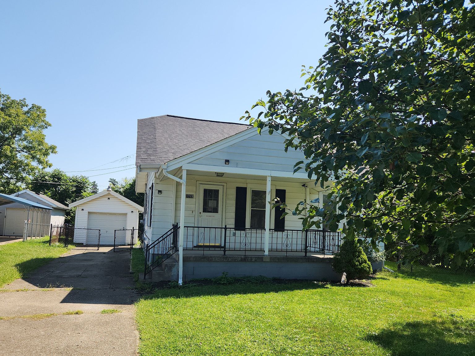 1719 Eldora Dr, Middletown, OH 45042 | Zillow