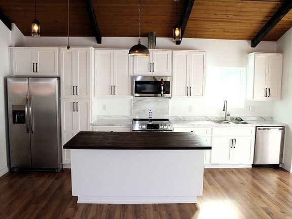 1510 2 Elsinore Kitchen 1_12062024