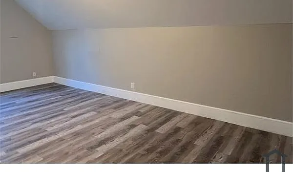 50 Vernon St #3 — Photo 9