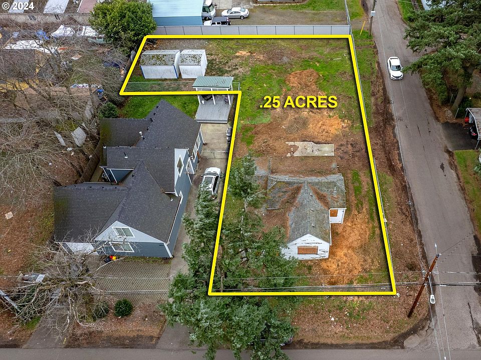 1st image of 8002 SE Overland St