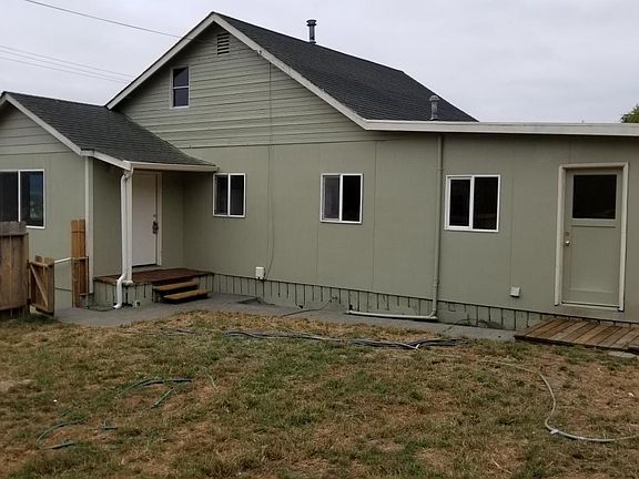 3rd image of 3041 Glendale Dr