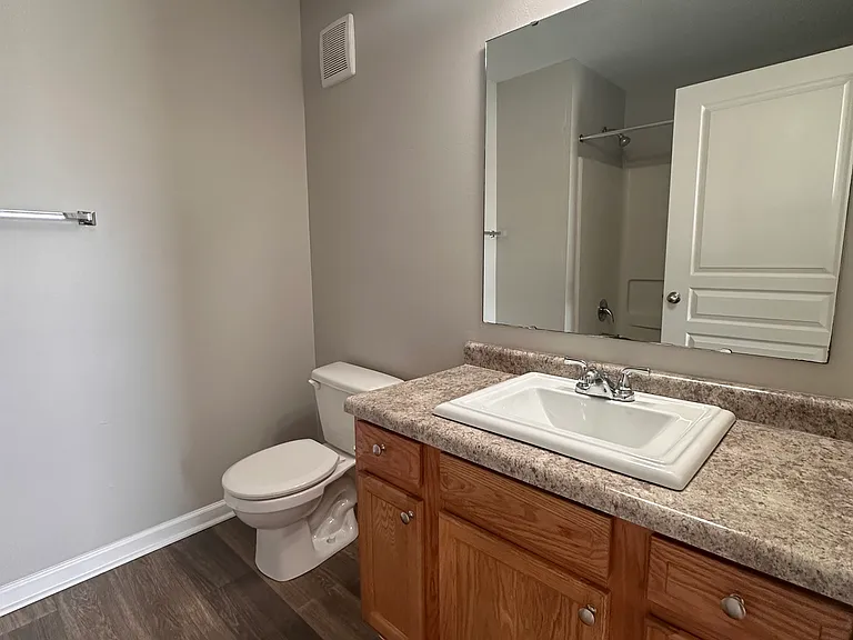 Unit 26 Master Full Bath