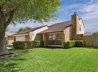 15714 Pipers View Dr, Webster, TX 77598
