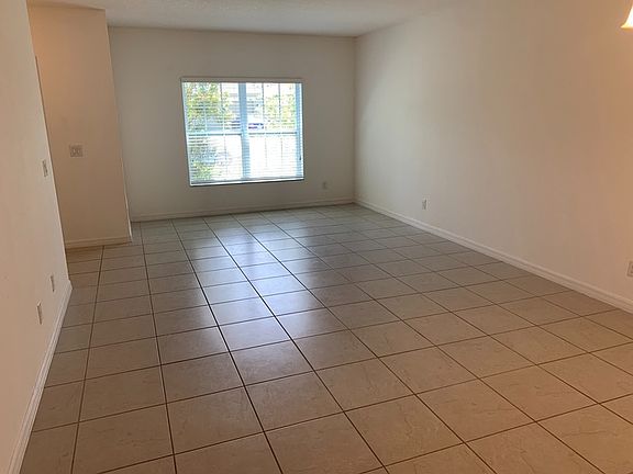 3rd image of 4848 Rockvale Dr