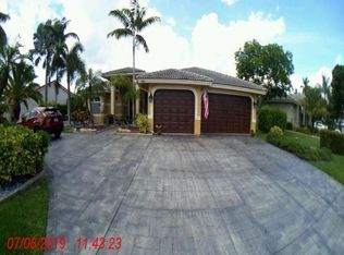 5062 Kensington Cir, Coral Springs, FL 33076
