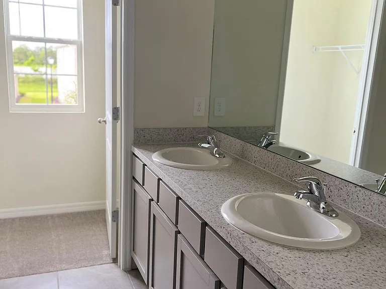 5684 Woodland Sage Dr — Photo 7