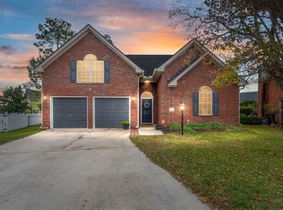 1412 White Ibis Ct, Hanahan, SC 29410