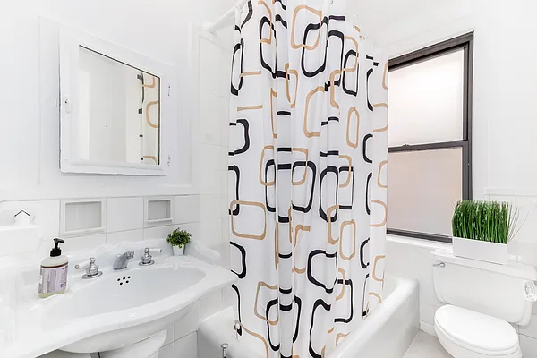 Sold by Compass | media 6