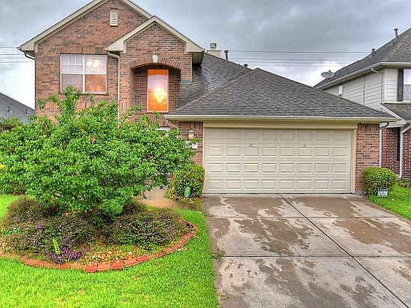 2nd image of 22032 Knights Cove Dr