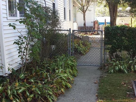 3rd image of 4 Peck Ave #House