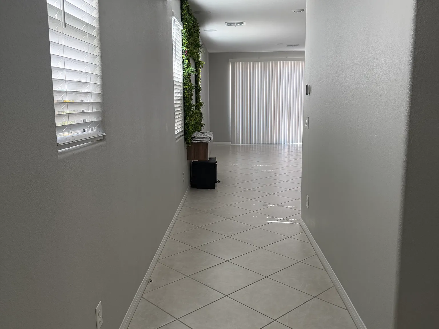 4 bed, 2114 sqft, $2,800 — Photo 3